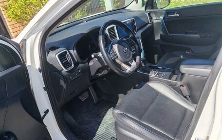 KIA Sportage IV рестайлинг, 2020 год, 2 800 000 рублей, 3 фотография