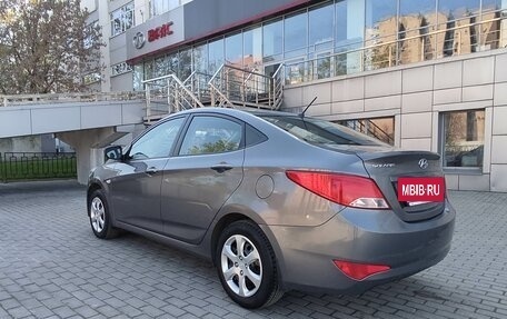 Hyundai Solaris II рестайлинг, 2016 год, 670 000 рублей, 3 фотография