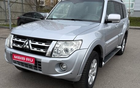 Mitsubishi Pajero IV, 2011 год, 1 630 000 рублей, 1 фотография
