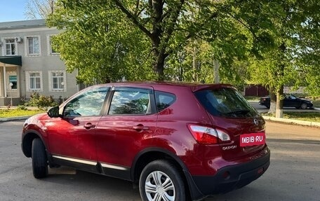 Nissan Qashqai, 2010 год, 915 000 рублей, 2 фотография