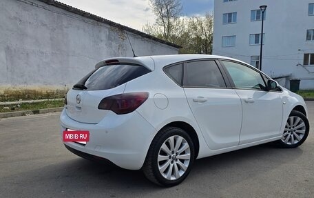 Opel Astra J, 2012 год, 720 000 рублей, 4 фотография