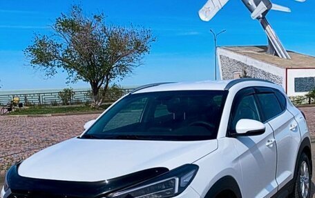 Hyundai Tucson III, 2018 год, 2 200 000 рублей, 2 фотография