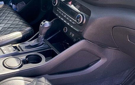 Hyundai Tucson III, 2018 год, 2 200 000 рублей, 24 фотография