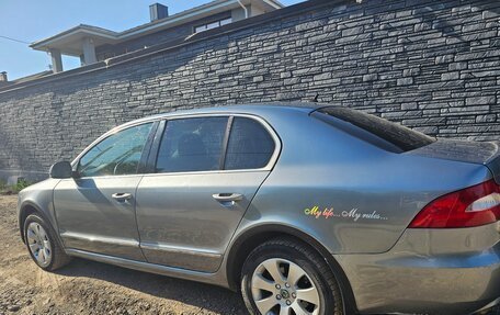 Skoda Superb III рестайлинг, 2011 год, 690 000 рублей, 17 фотография