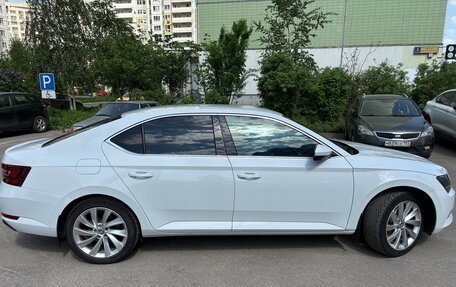 Skoda Superb III рестайлинг, 2017 год, 2 100 000 рублей, 5 фотография