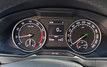 Skoda Superb III рестайлинг, 2017 год, 2 100 000 рублей, 11 фотография