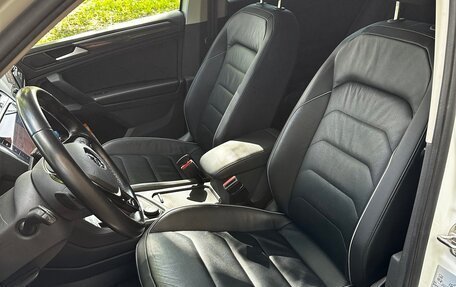Volkswagen Tiguan II, 2019 год, 3 400 000 рублей, 10 фотография