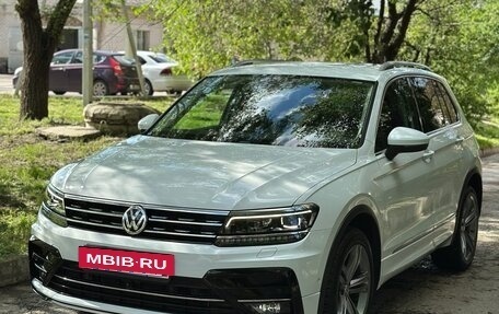 Volkswagen Tiguan II, 2019 год, 3 400 000 рублей, 3 фотография