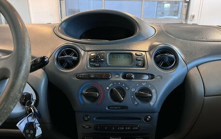 Toyota Yaris I рестайлинг, 2002 год, 181 000 рублей, 12 фотография