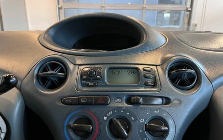 Toyota Yaris I рестайлинг, 2002 год, 181 000 рублей, 13 фотография