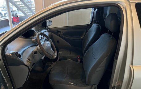 Toyota Yaris I рестайлинг, 2002 год, 181 000 рублей, 15 фотография