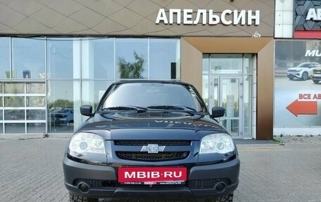 Chevrolet Niva I рестайлинг, 2015 год, 619 030 рублей, 2 фотография