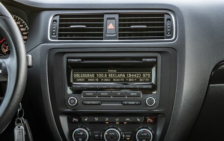 Volkswagen Jetta VI, 2013 год, 1 528 000 рублей, 21 фотография