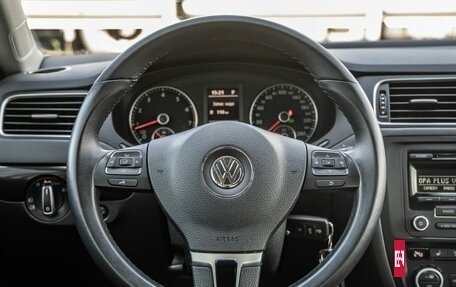 Volkswagen Jetta VI, 2013 год, 1 528 000 рублей, 18 фотография