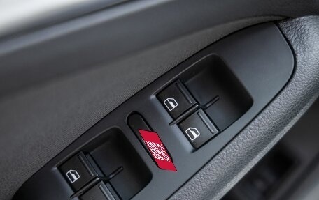 Volkswagen Jetta VI, 2013 год, 1 528 000 рублей, 15 фотография
