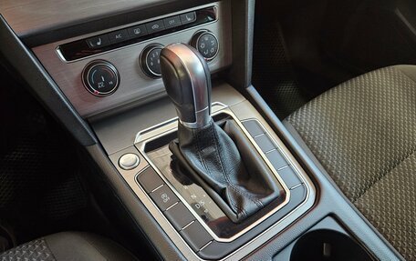 Volkswagen Passat B8 рестайлинг, 2016 год, 1 520 000 рублей, 16 фотография