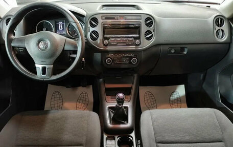 Volkswagen Tiguan I, 2015 год, 1 240 000 рублей, 10 фотография
