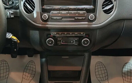 Volkswagen Tiguan I, 2015 год, 1 240 000 рублей, 13 фотография