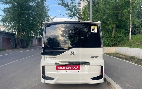 Honda Stepwgn IV, 2019 год, 14 фотография