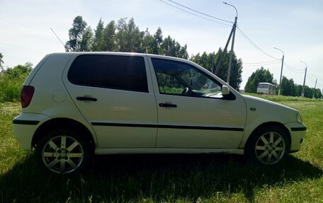 Volkswagen Polo III рестайлинг, 2001 год, 250 000 рублей, 2 фотография