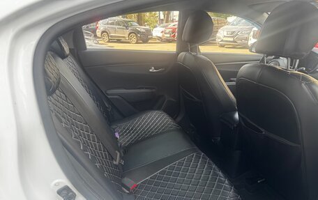 KIA Rio IV, 2018 год, 1 100 000 рублей, 10 фотография