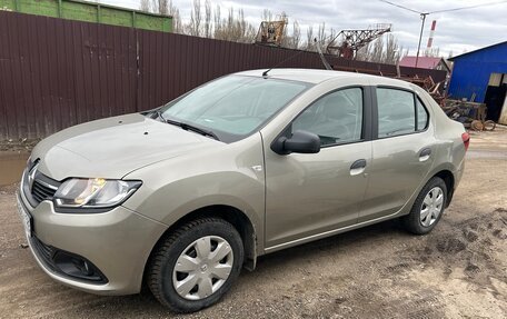Renault Logan II, 2015 год, 750 000 рублей, 2 фотография