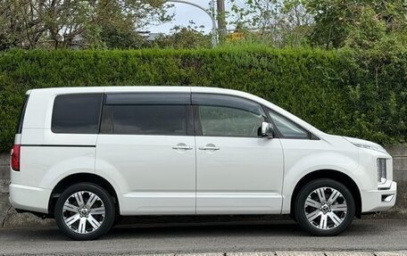 Mitsubishi Delica D:5 I, 2023 год, 2 680 000 рублей, 3 фотография