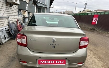 Renault Logan II, 2015 год, 750 000 рублей, 4 фотография