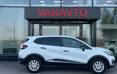 Renault Kaptur I рестайлинг, 2017 год, 1 450 000 рублей, 6 фотография