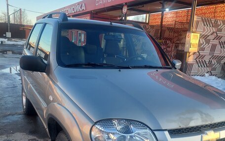 Chevrolet Niva I рестайлинг, 2012 год, 550 000 рублей, 2 фотография
