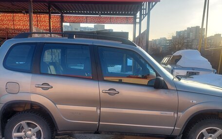 Chevrolet Niva I рестайлинг, 2012 год, 550 000 рублей, 3 фотография