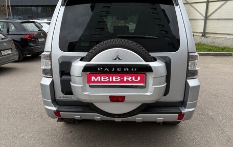 Mitsubishi Pajero IV, 2011 год, 1 630 000 рублей, 4 фотография