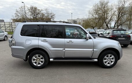Mitsubishi Pajero IV, 2011 год, 1 630 000 рублей, 6 фотография