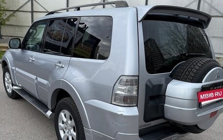 Mitsubishi Pajero IV, 2011 год, 1 630 000 рублей, 3 фотография