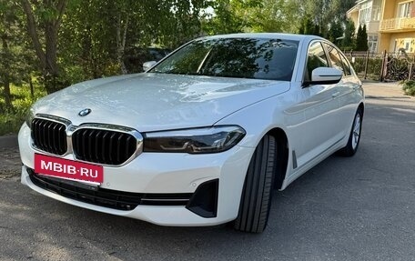BMW 5 серия, 2020 год, 4 000 000 рублей, 2 фотография