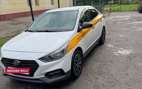 Hyundai Solaris II рестайлинг, 2017 год, 900 000 рублей, 3 фотография
