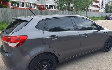 KIA Rio III рестайлинг, 2015 год, 980 000 рублей, 5 фотография