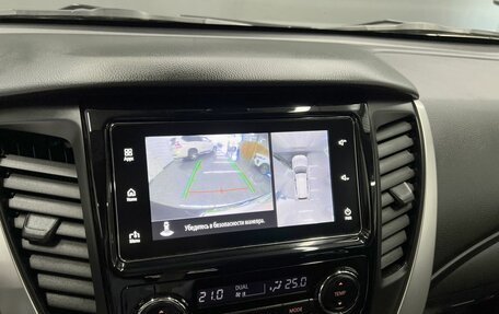Mitsubishi Pajero Sport III рестайлинг, 2017 год, 3 095 000 рублей, 17 фотография
