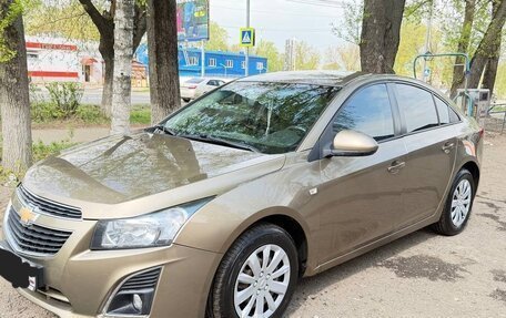 Chevrolet Cruze II, 2013 год, 1 100 000 рублей, 3 фотография