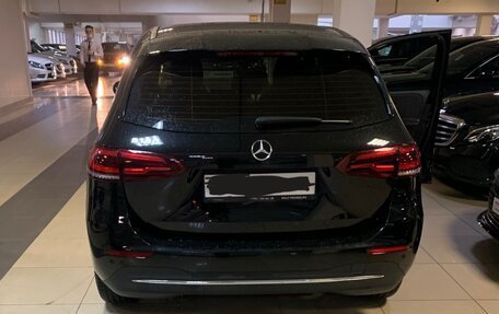 Mercedes-Benz B-Класс, 2019 год, 2 220 000 рублей, 2 фотография
