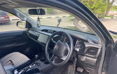 Toyota Hilux VIII, 2020 год, 4 950 000 рублей, 3 фотография