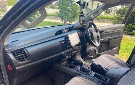 Toyota Hilux VIII, 2020 год, 4 950 000 рублей, 4 фотография