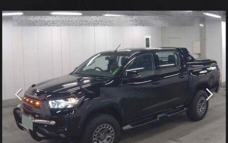 Toyota Hilux VIII, 2020 год, 4 950 000 рублей, 9 фотография