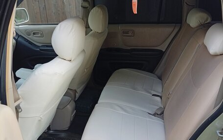 Toyota Highlander III, 2001 год, 750 000 рублей, 7 фотография