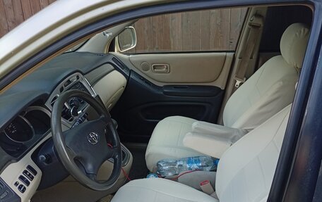 Toyota Highlander III, 2001 год, 750 000 рублей, 8 фотография