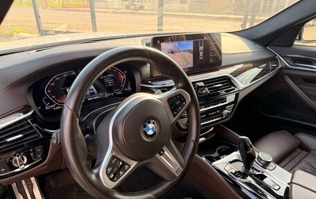 BMW 5 серия, 2022 год, 4 999 000 рублей, 15 фотография
