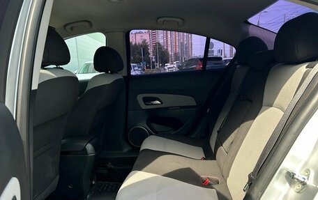 Chevrolet Cruze II, 2013 год, 767 800 рублей, 10 фотография