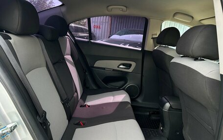 Chevrolet Cruze II, 2013 год, 767 800 рублей, 9 фотография