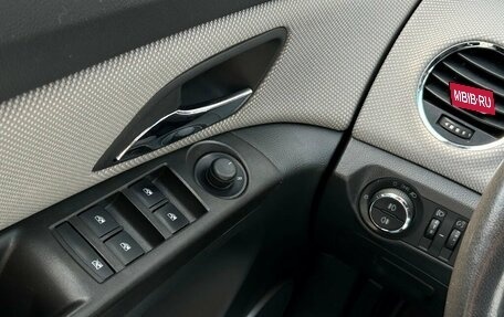 Chevrolet Cruze II, 2013 год, 767 800 рублей, 17 фотография