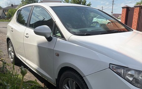 SEAT Ibiza IV рестайлинг 2, 2008 год, 330 000 рублей, 10 фотография